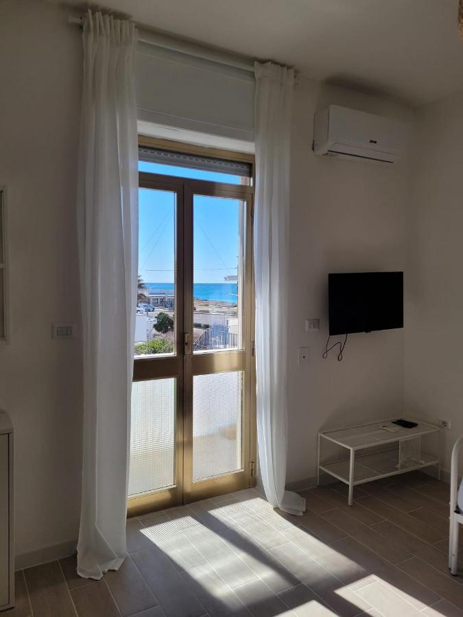Appartamento Demetrio 50M Mare & Shopping Lido Marini Eksteriør billede